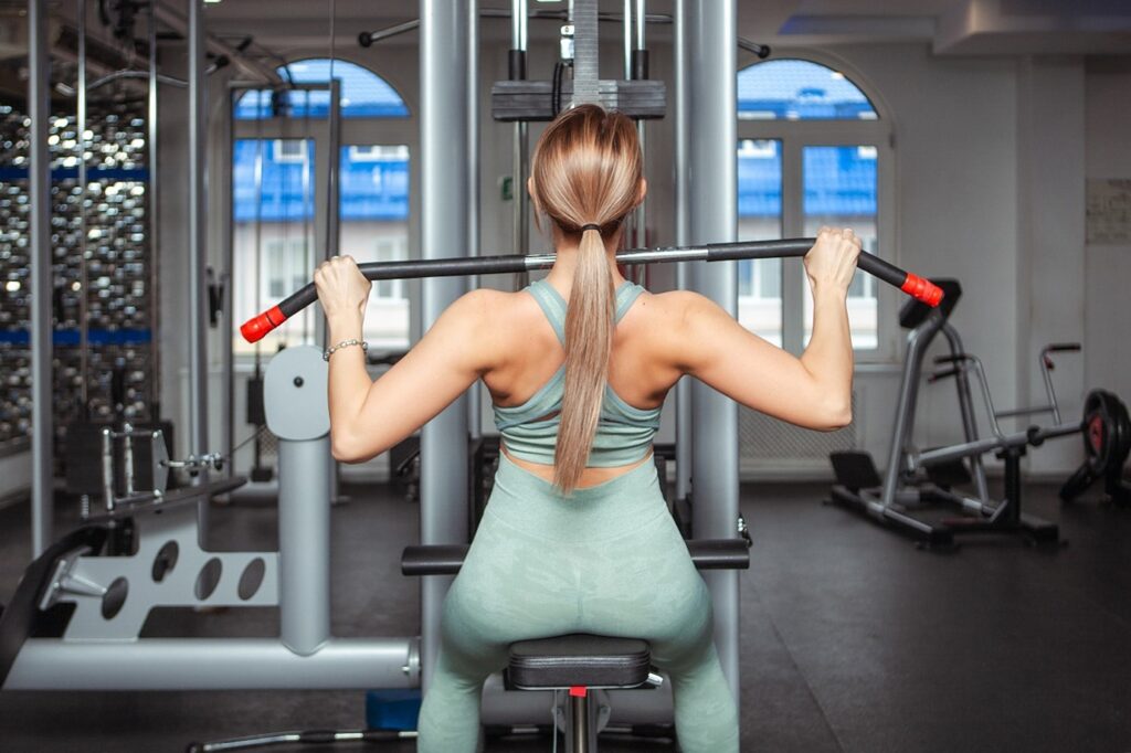 Lat Pulldown Machines for body fitness